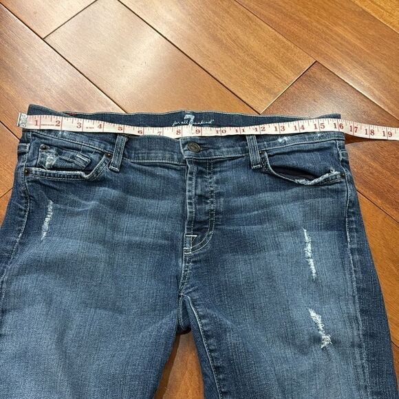 7 for all mankind women’s Distressed Denim Shorts size 28 - Picture 9 of 11
